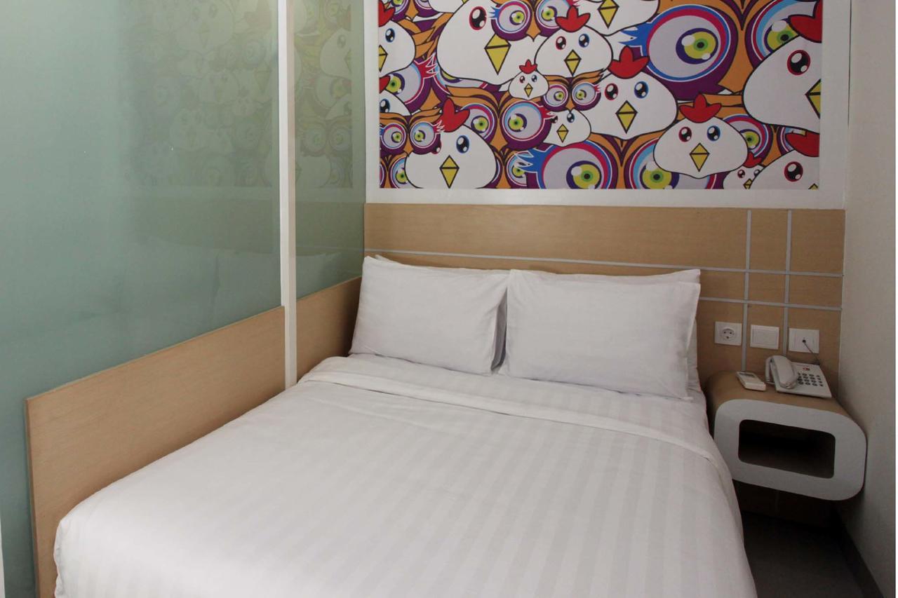 Nite & Day Surabaya - Gunungsari Hotel Екстериор снимка
